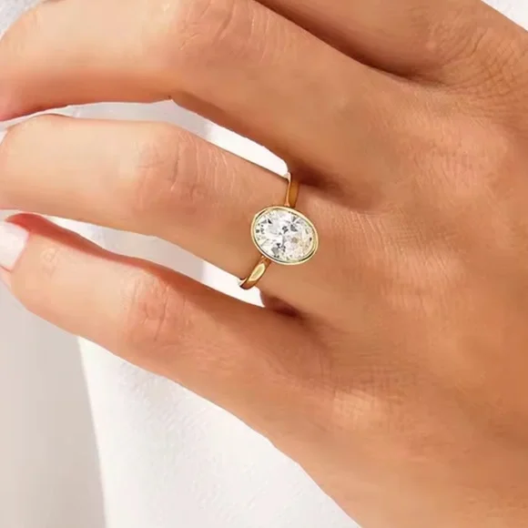 18kt 2ct Oval Cut Ring - Picture 6 of 11